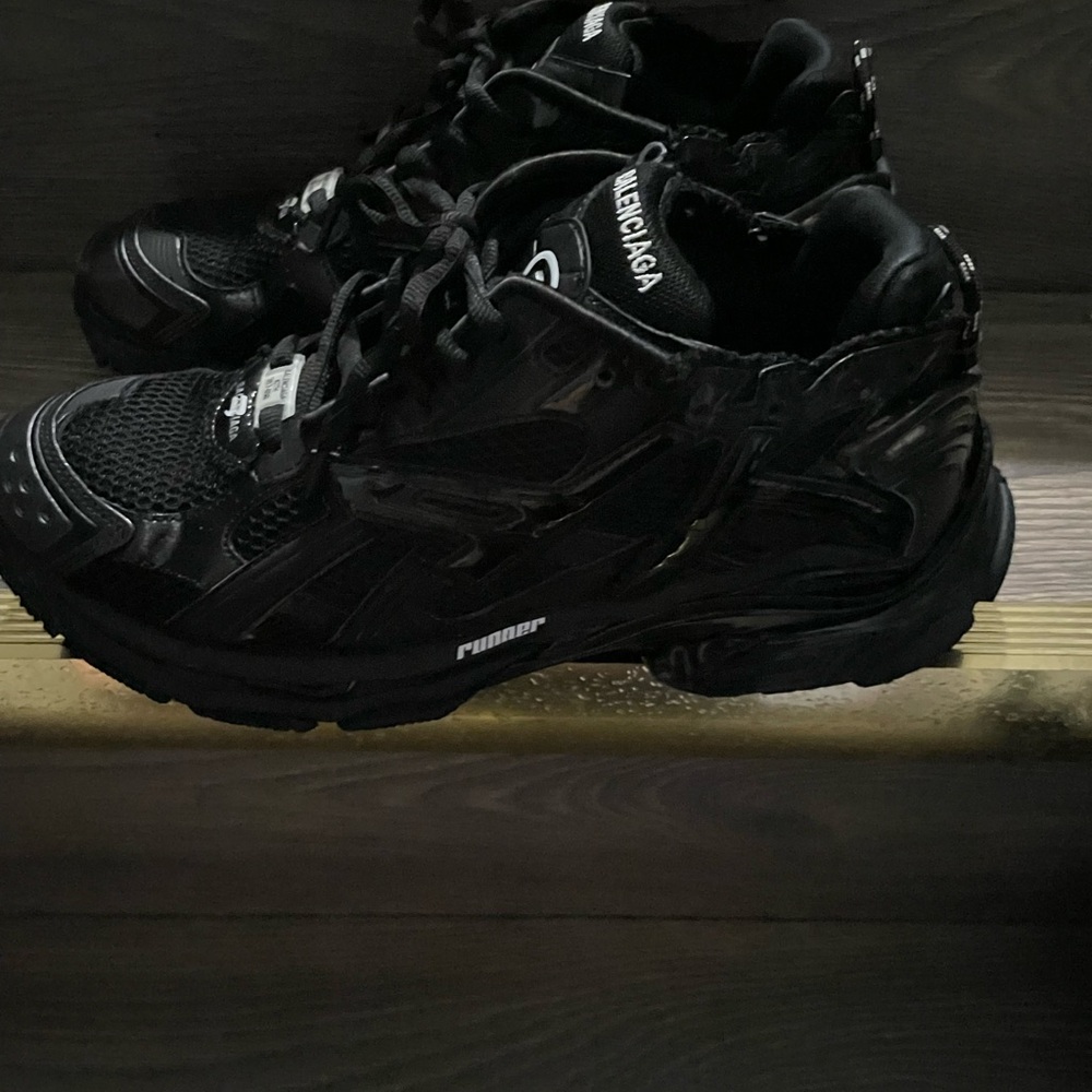 Black Balenciaga Runners - Picture 3 of 5
